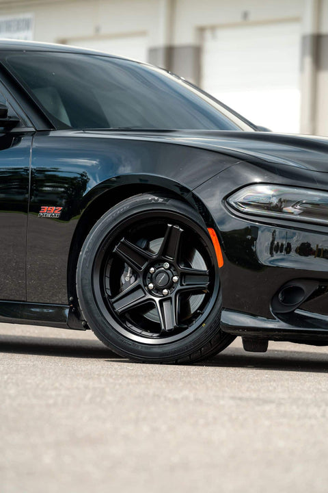 DODGE CHARGER 392 DEFIANT WHEELS DF07 20X9.5 FRONT 20X10.5 REAR NITTO NT05 275X40X20 FRONT 315X35X20 REAR TIRES STOCK SUSPENSION