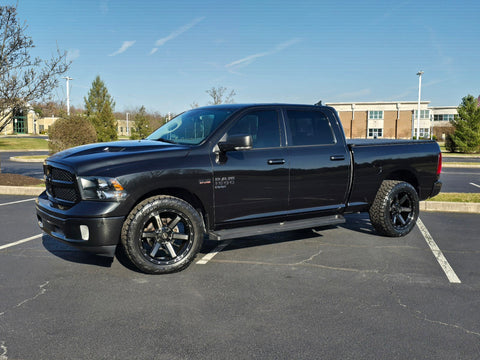 DODGE RAM 1500 CLASSIC 4PLAY WHEELS 4P63 22X10 285X50X22 STOCK SUSPENSION