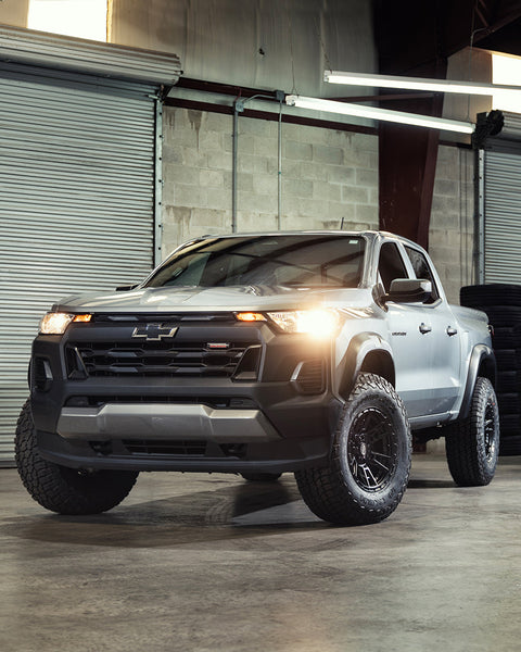 Chevrolet Colorado Trail Boss 4PLAY Wheels S20 17x9 Rims 285x75x17 Nexen At Tires Stock Suspension