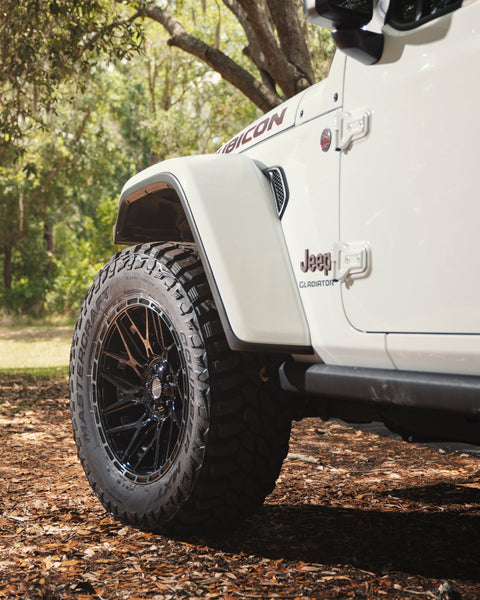 Jeep Gladiator 4PLAY Wheels 4PS28 Rims 20×9 35×12.5×20 Tires Stock Suspension