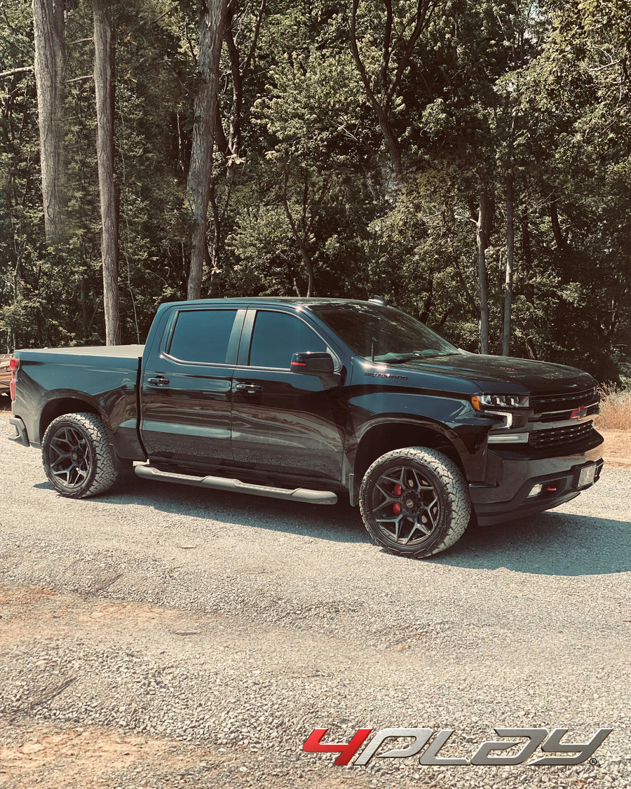 4PLAY WHEELS CHEVROLET SILVERADO 1500 4P06 GEN3 SERIES 22X10 33X12.5X22 TIRE