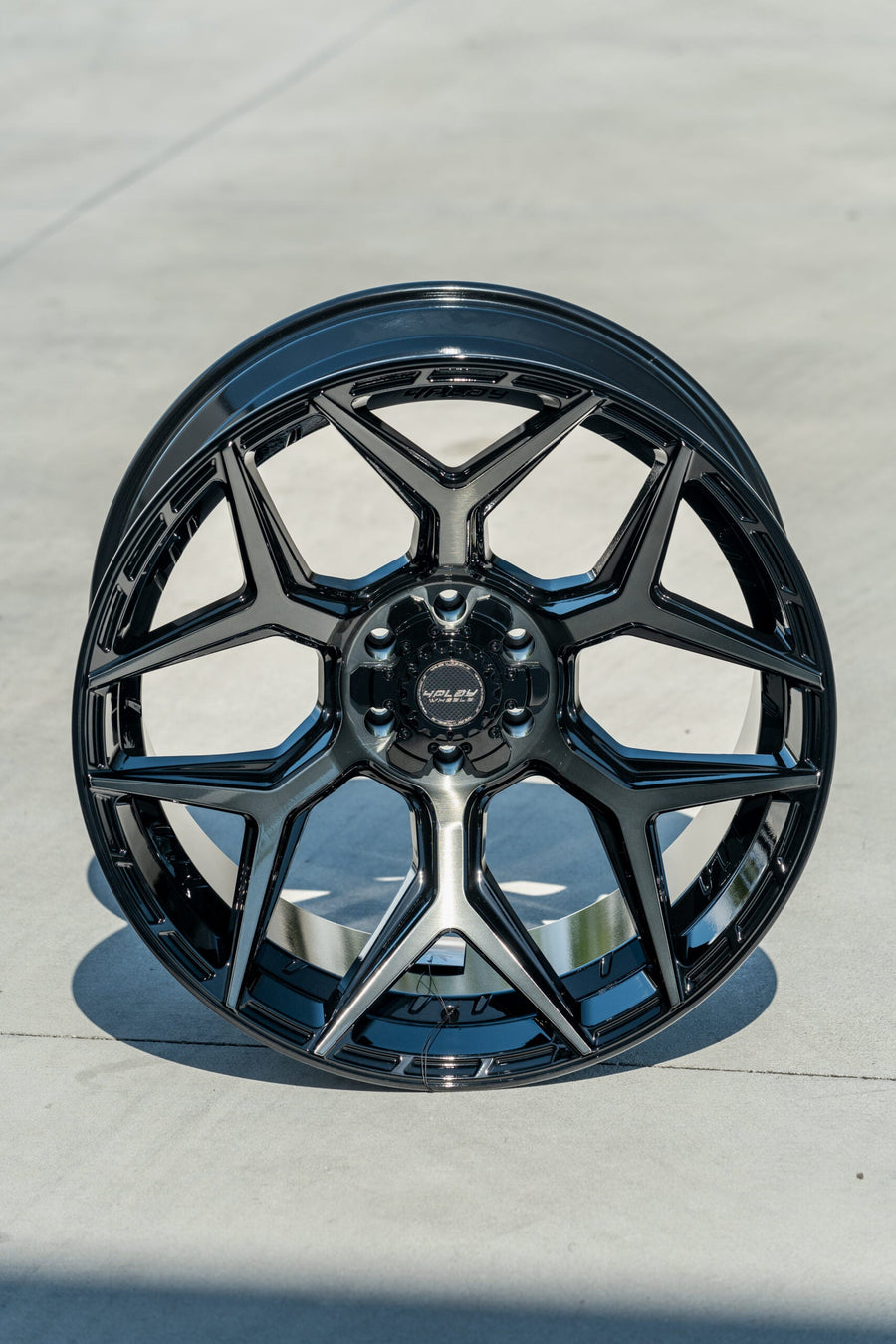 4PLAY WHEELS TRUCK RIMS 4P06 G3 22X12 BEAUTY SHOTS