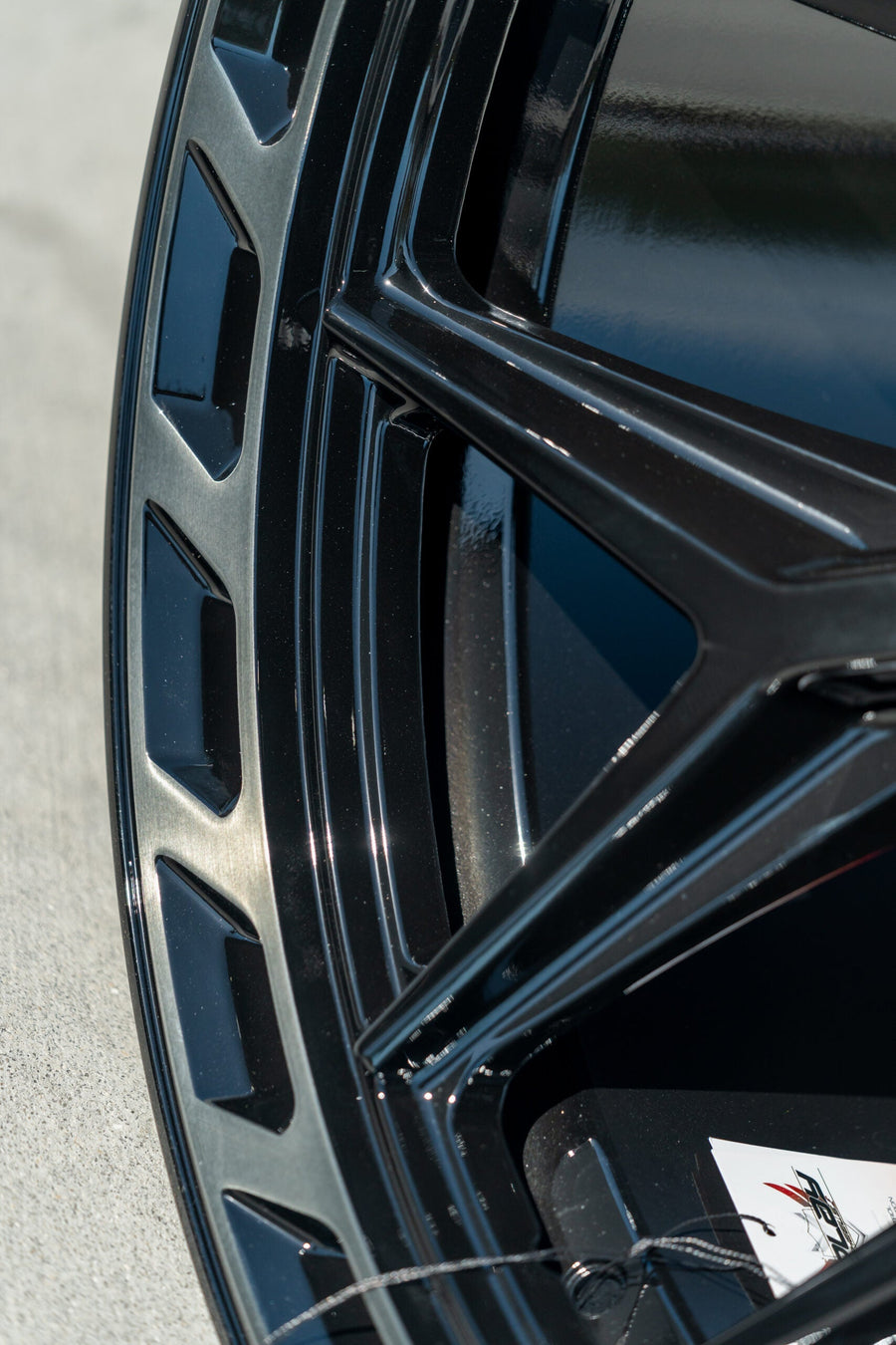 4PLAY WHEELS TRUCK RIMS 4P55 G3 22X12 BEAUTY SHOTS