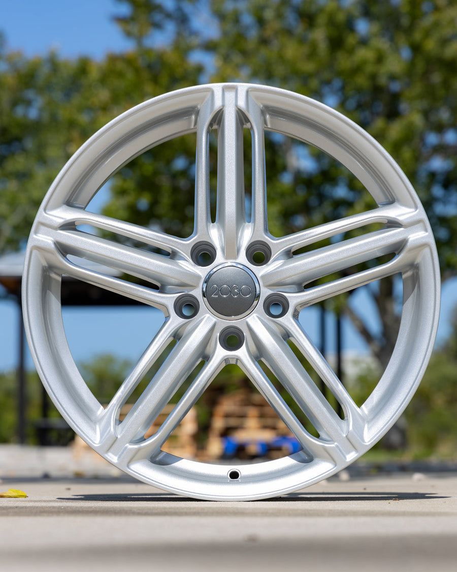 OE Wheels AU12 Lifestyle Photos
