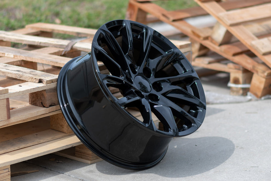 OE Wheels CA90 Lifestyle Photos