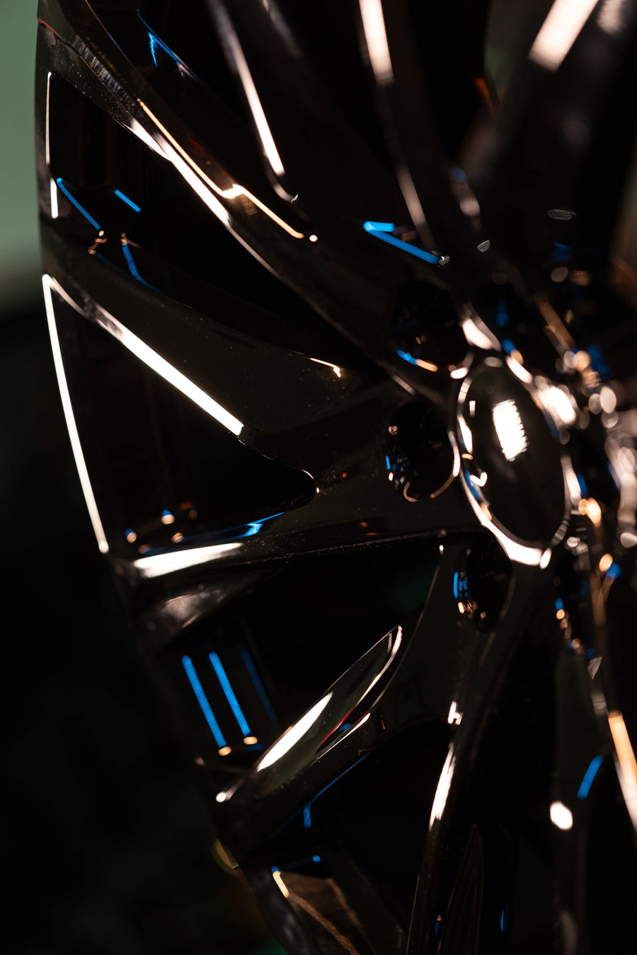 OE Wheels CA90 Lifestyle Photos