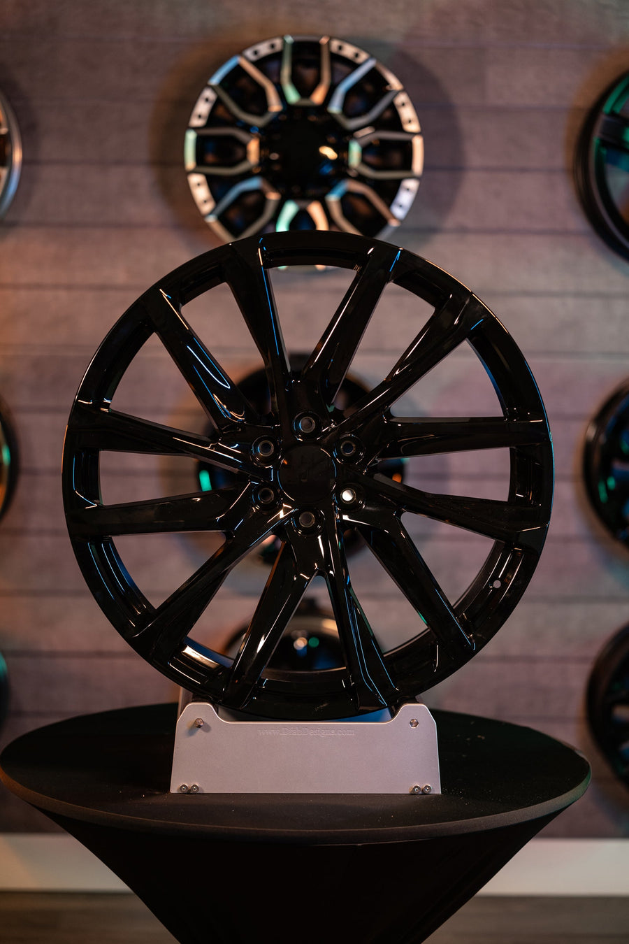 OE Wheels CA90 Lifestyle Photos