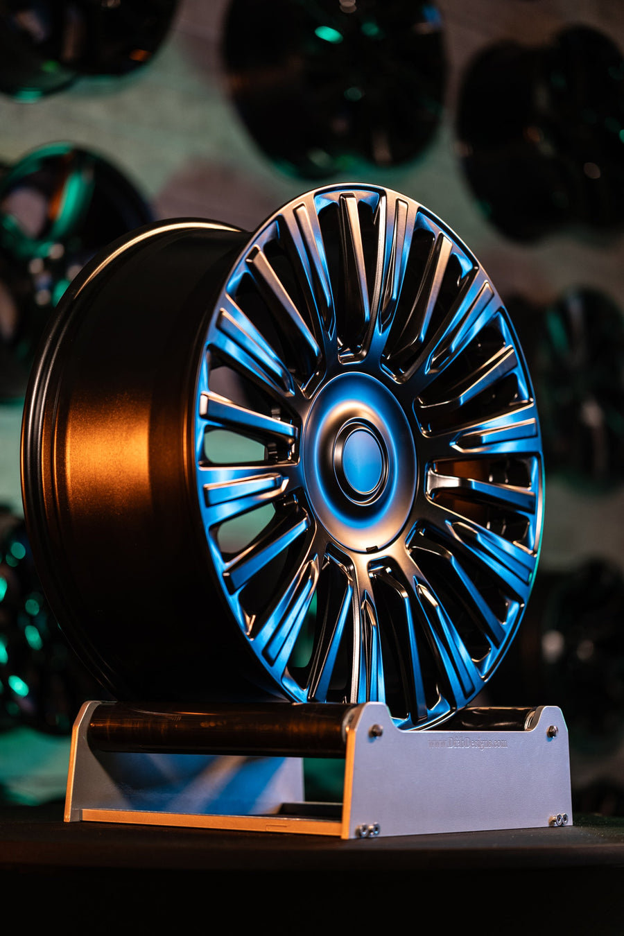OE Wheels CA92 Lifestyle Photos