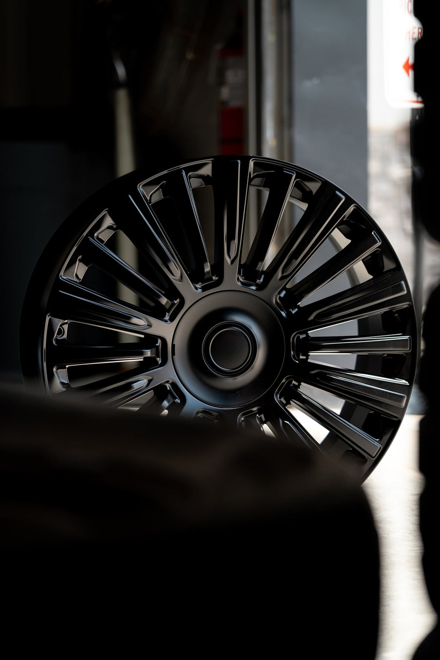 OE Wheels CA92 Lifestyle Photos