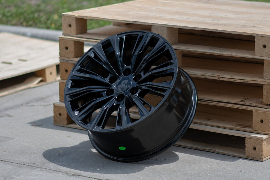 OE Wheels CA93 Lifestyle Photos
