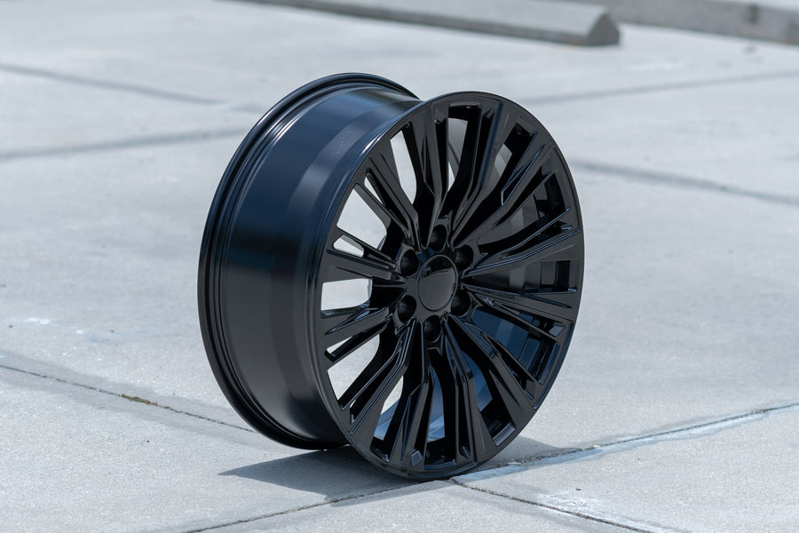 OE Wheels CA93 Lifestyle Photos