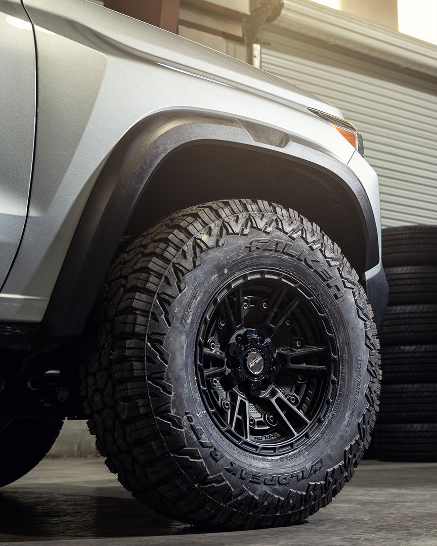 Chevrolet Colorado Trail Boss 4PLAY Wheels S01 17x9 Rims 285x75x17 Falken Wildpeak Tires Stock Suspension
