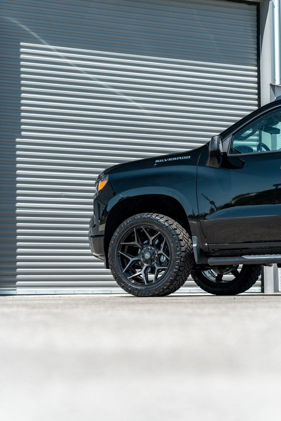 CHEVROLET SILVERADO 4PLAY WHEELS RIMS 4P06 22X10 285X50X22 TOYO TIRES