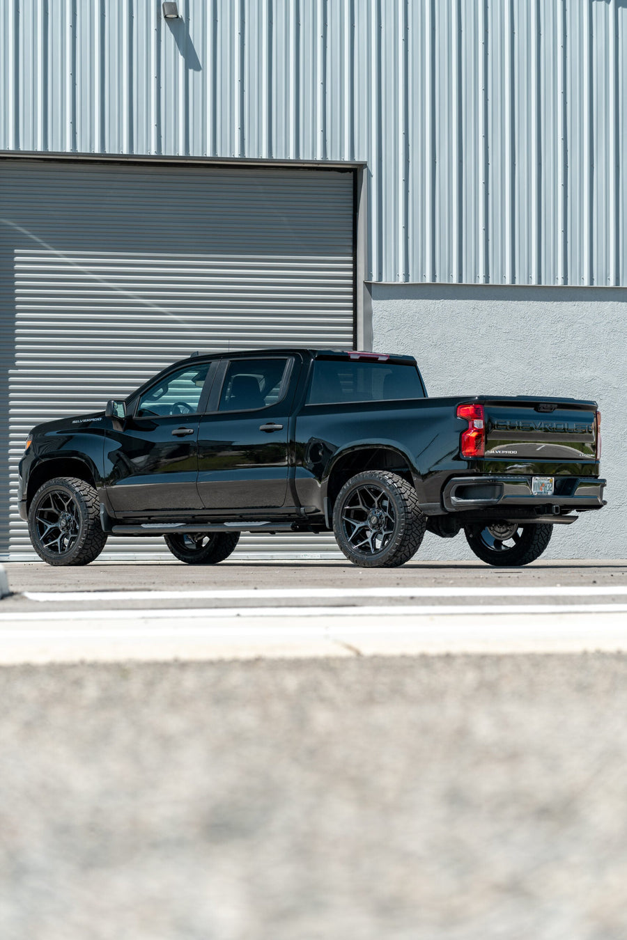 CHEVROLET SILVERADO 4PLAY WHEELS RIMS 4P06 22X10 285X50X22 TOYO TIRES
