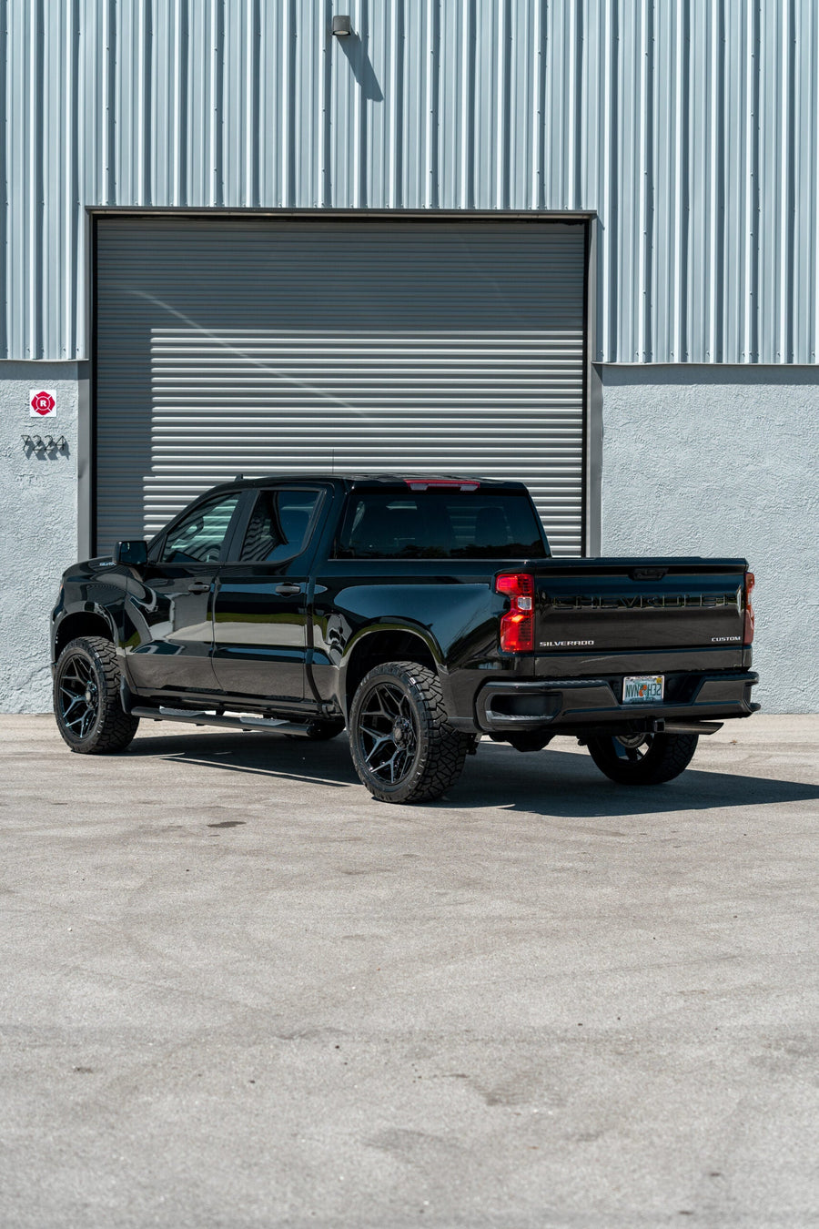 CHEVROLET SILVERADO 4PLAY WHEELS RIMS 4P06 22X10 285X50X22 TOYO TIRES