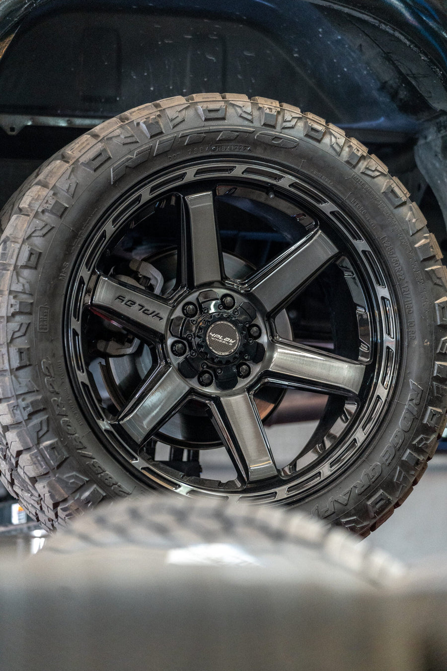 CHEVROLET SILVERADO 4PLAY WHEELS RIMS 4P63 22X10 285X50X22 TOYO TIRES