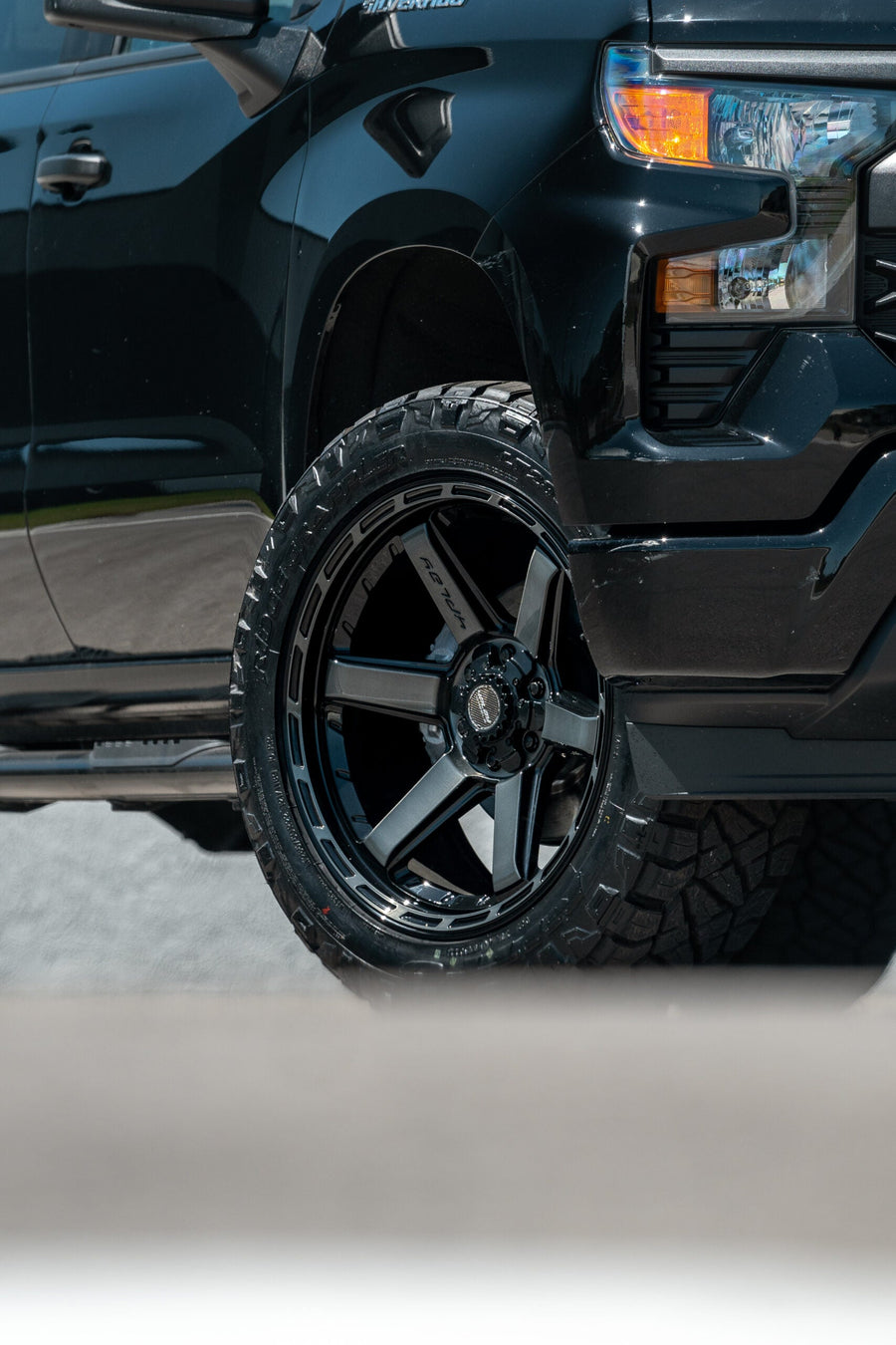 CHEVROLET SILVERADO 4PLAY WHEELS RIMS 4P63 22X10 285X50X22 TOYO TIRES