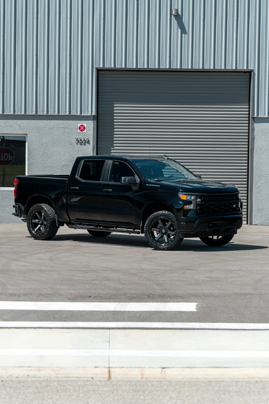 CHEVROLET SILVERADO 4PLAY WHEELS RIMS 4P63 22X10 285X50X22 TOYO TIRES