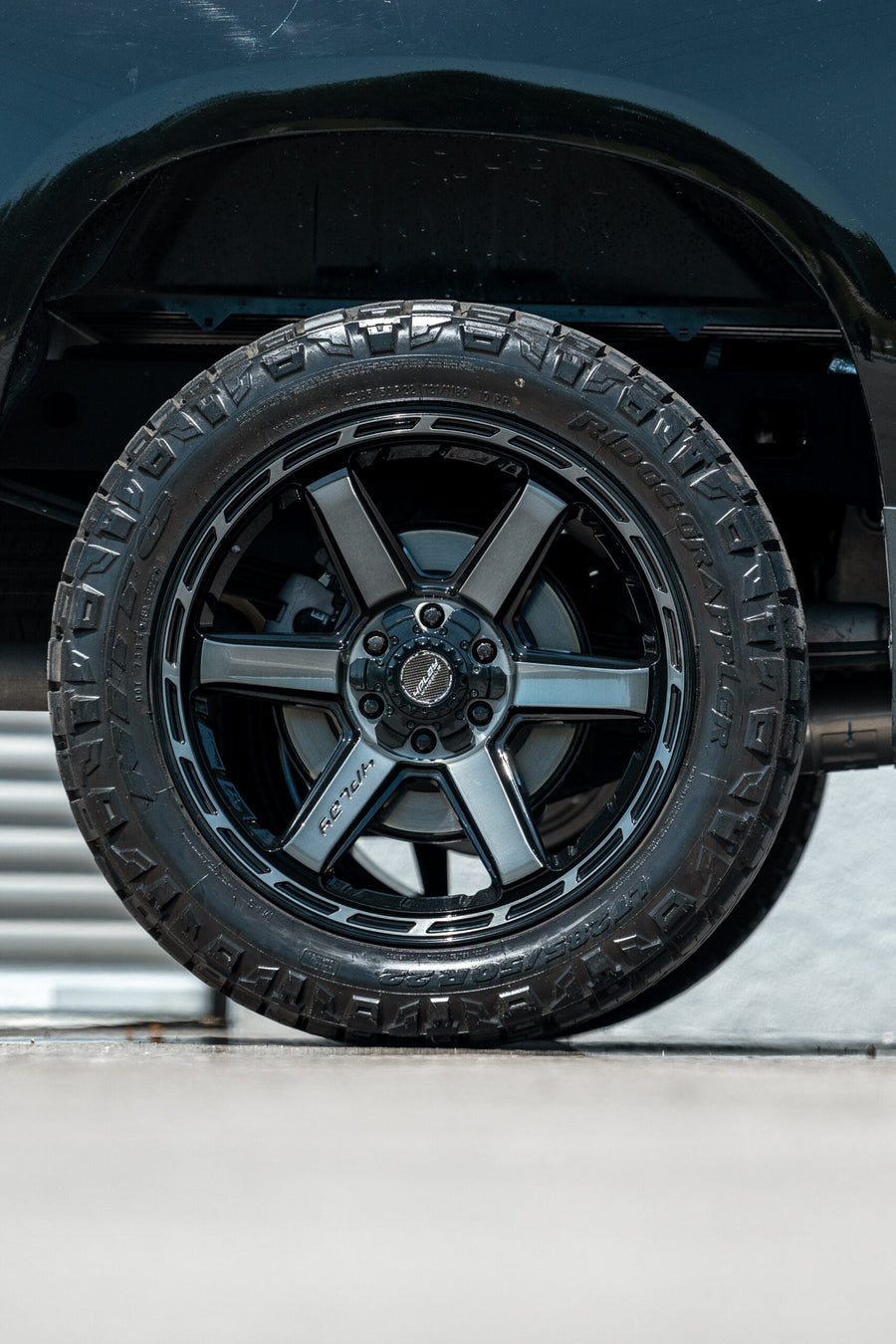 CHEVROLET SILVERADO 4PLAY WHEELS RIMS 4P63 22X10 285X50X22 TOYO TIRES