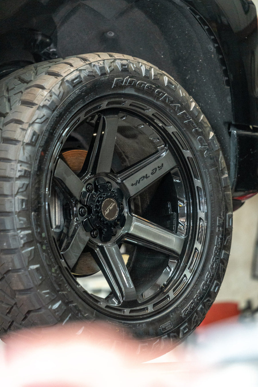 CHEVROLET SILVERADO 4PLAY WHEELS RIMS 4P63 22X10 285X50X22 TOYO TIRES