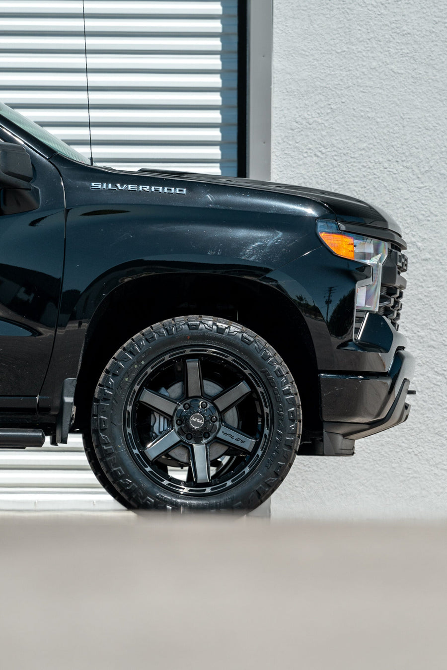 CHEVROLET SILVERADO 4PLAY WHEELS RIMS 4P63 22X10 285X50X22 TOYO TIRES