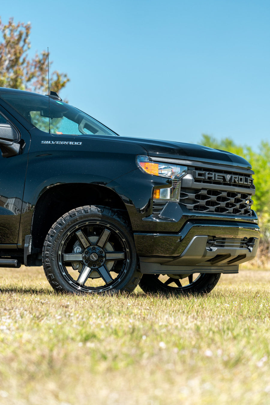 CHEVROLET SILVERADO 4PLAY WHEELS RIMS 4P63 22X10 285X50X22 TOYO TIRES