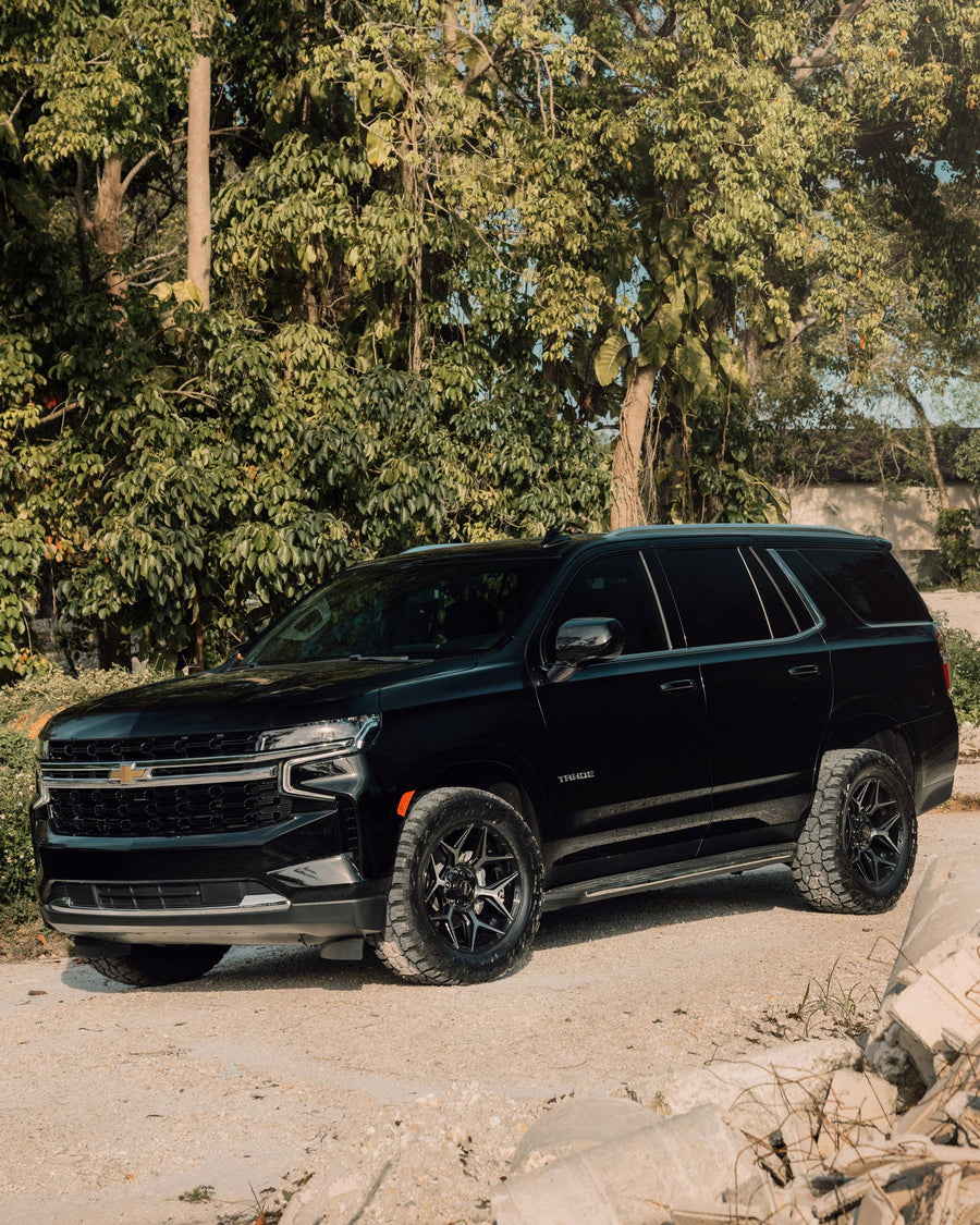 CHEVROLET TAHOE 4PLAY WHEELS 4P06 20X9 0 OFFSET 33X12.5X20 FALKEN TIRES STOCK SUSPENSION