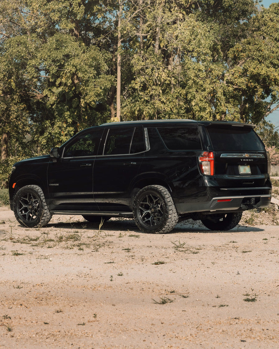 CHEVROLET TAHOE 4PLAY WHEELS 4P06 20X9 0 OFFSET 33X12.5X20 FALKEN TIRES STOCK SUSPENSION