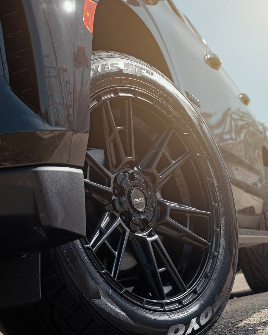 CHEVROLET TAHOE RIMS 4PLAY WHEELS 4PS20 22X10 305X45X22 TOYO TIRES STOCK SUSPENSION
