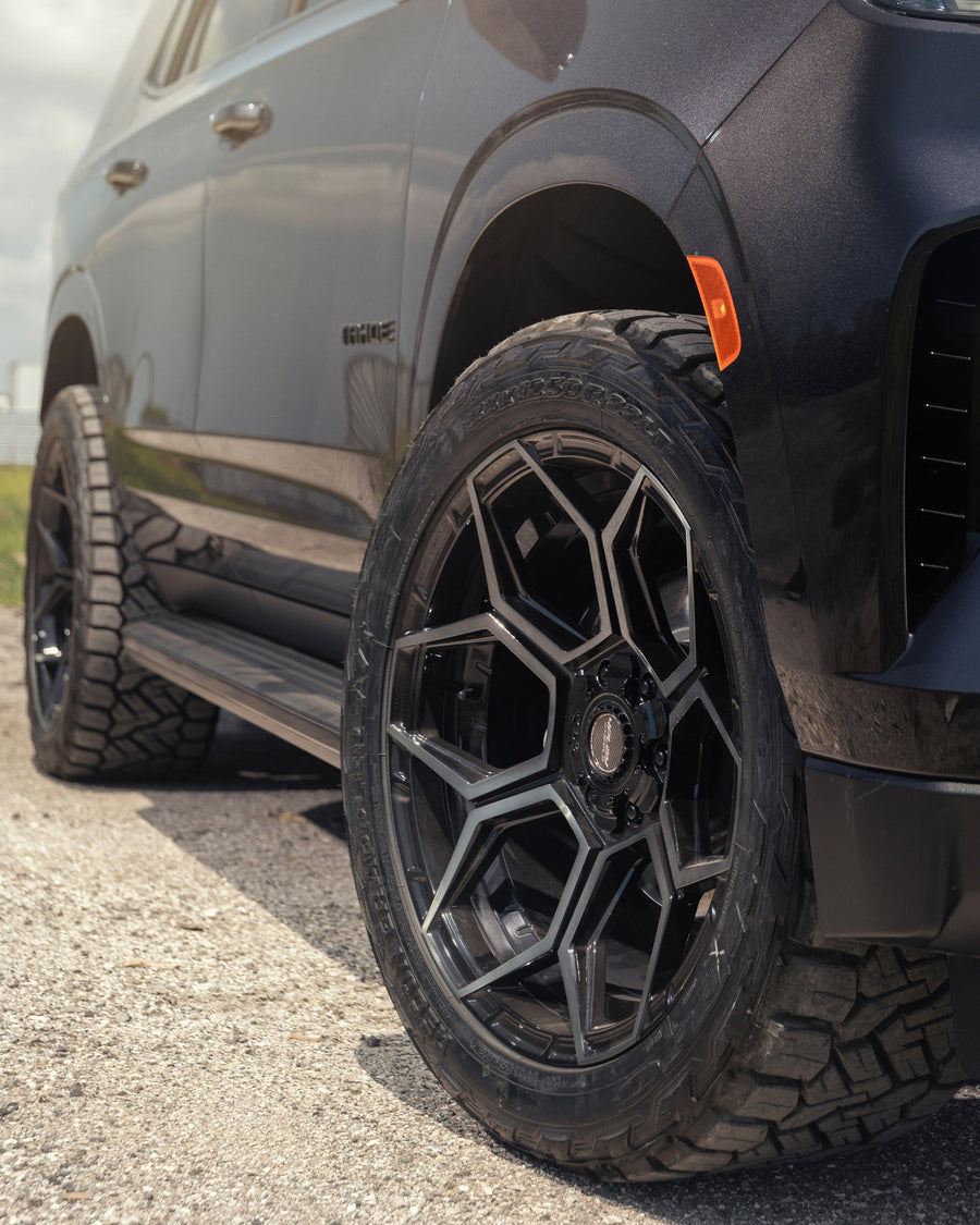 CHEVROLET TAHOE RIMS 4PLAY WHEELS 4PS26 22X10 33X12.5X22 NITTO TIRES STOCK SUSPENSION