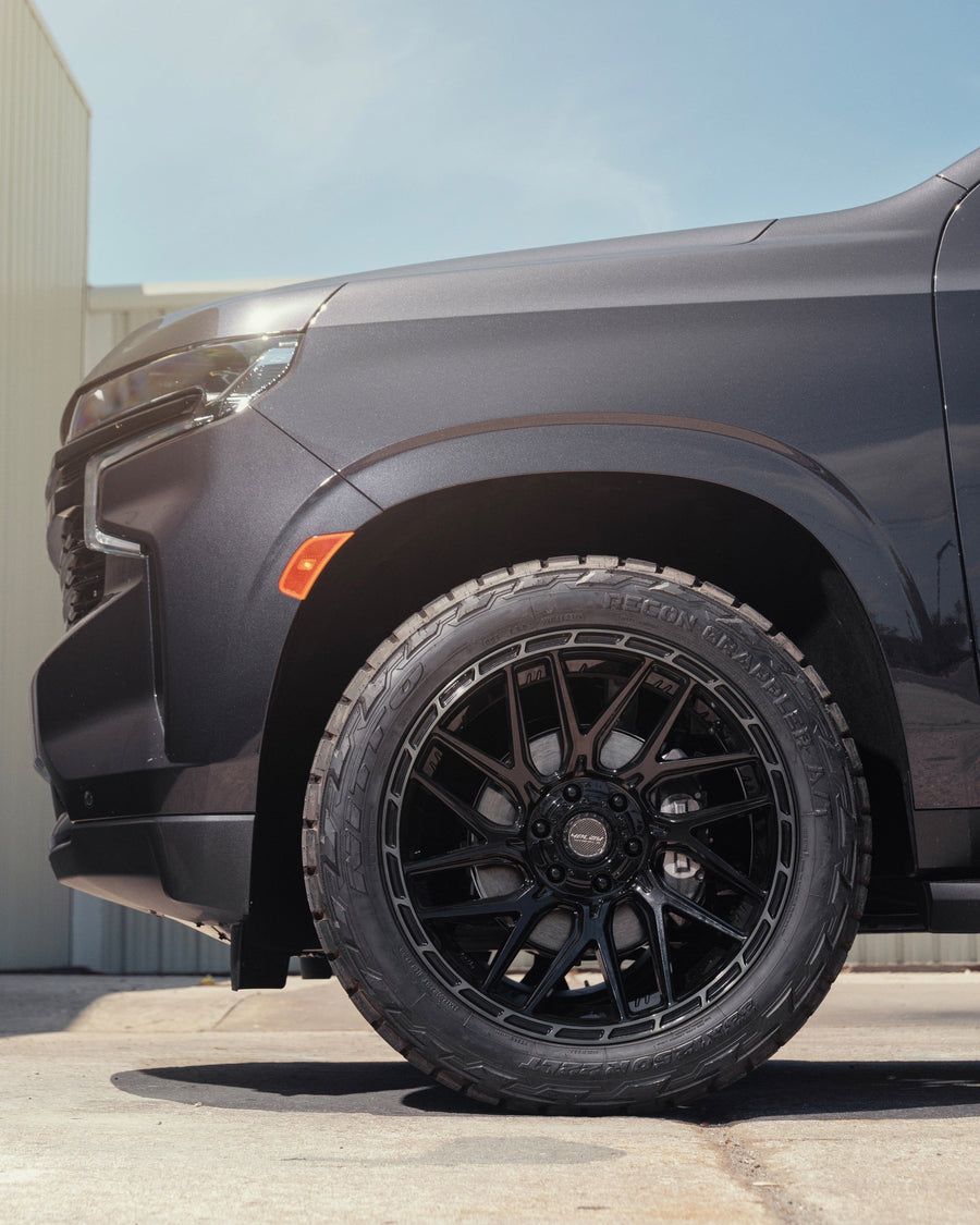 CHEVROLET TAHOE RIMS 4PLAY WHEELS 4PS28 22X10 33X12.5X22 NITTO TIRES STOCK SUSPENSION