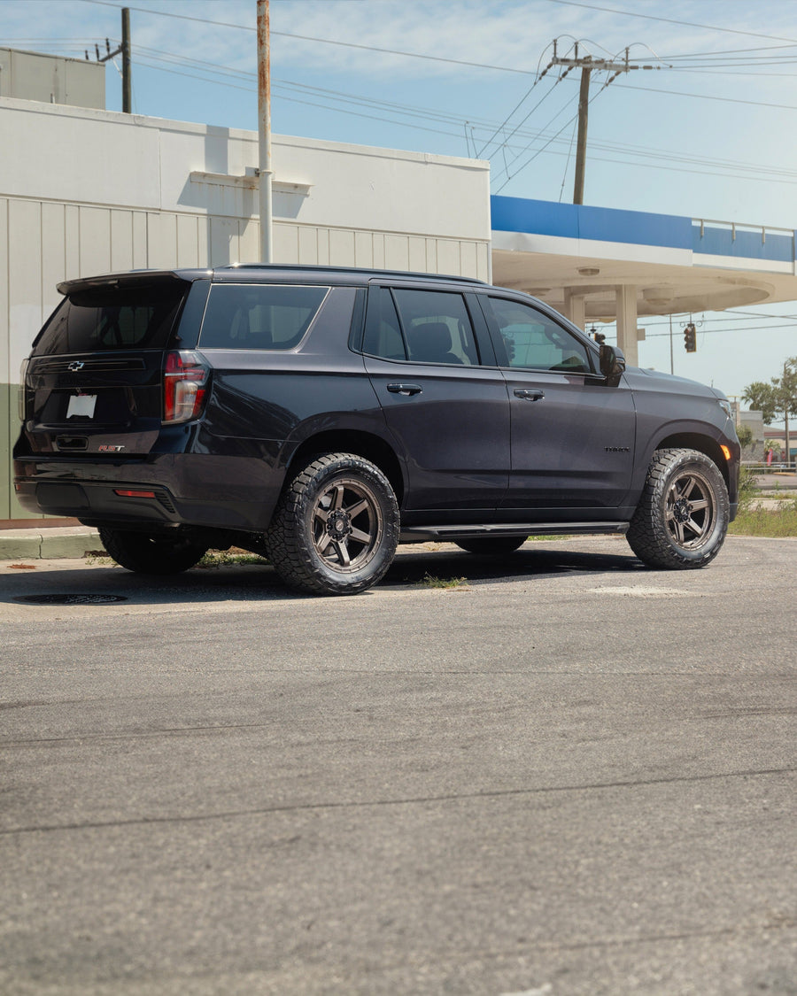 CHEVROLET TAHOE RIMS 4PLAY WHEELS 4PS63 20X9 305X55X20 NITTO TIRES STOCK SUSPENSION
