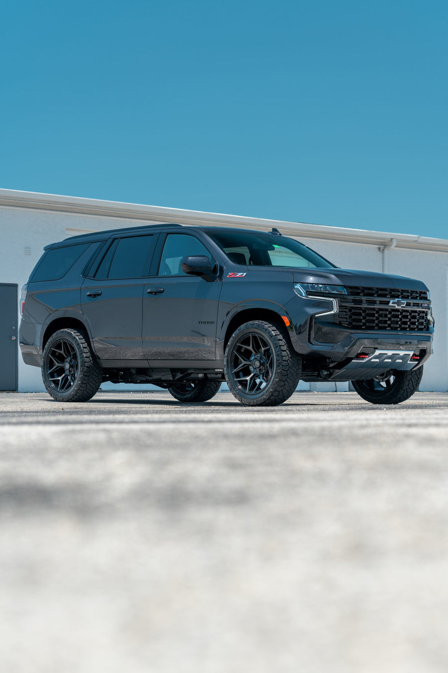 CHEVROLET TAHOE Z71 4PLAY WHEELS 4P06 22X10 285X50X22 NITTO TIRES