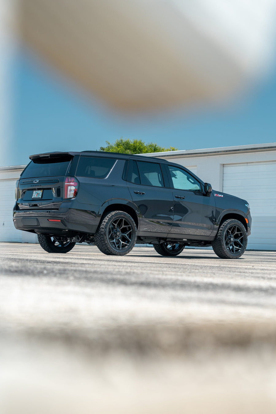 CHEVROLET TAHOE Z71 4PLAY WHEELS 4P06 22X10 285X50X22 NITTO TIRES