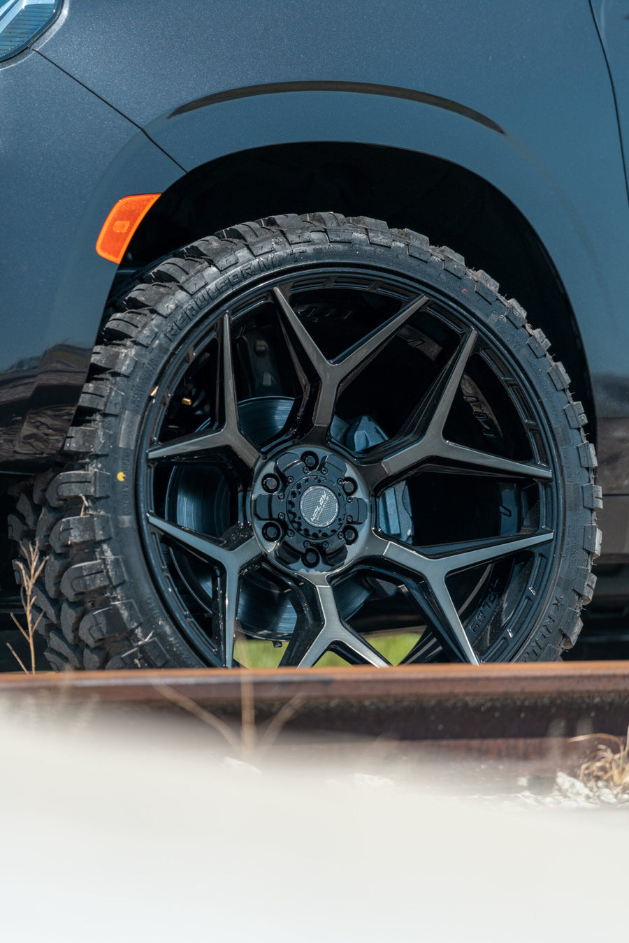 CHEVROLET TAHOE Z71 4PLAY WHEELS 4P06 24X12 33X12.5X24 RBP TIRES
