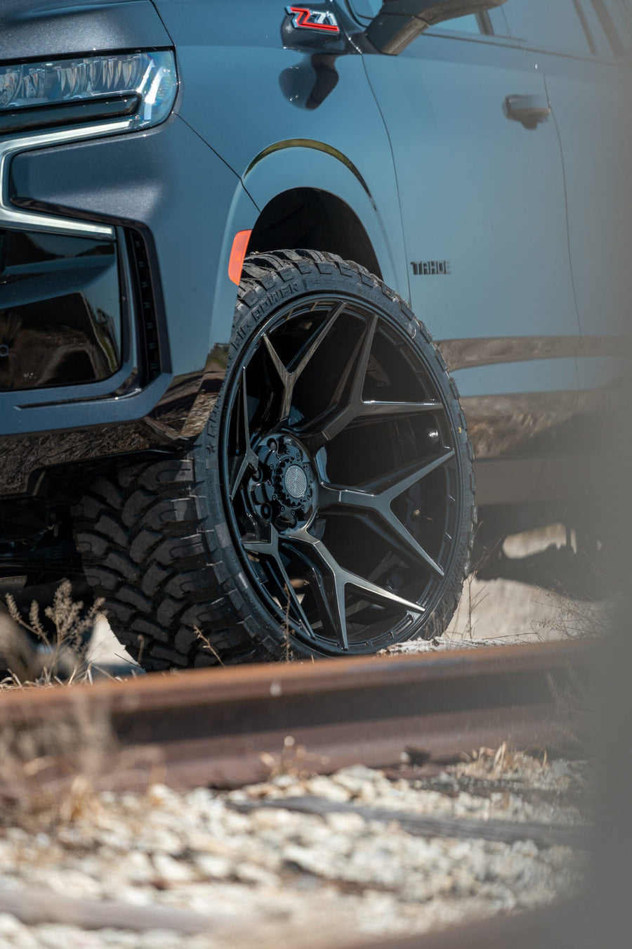 CHEVROLET TAHOE Z71 4PLAY WHEELS 4P06 24X12 33X12.5X24 RBP TIRES
