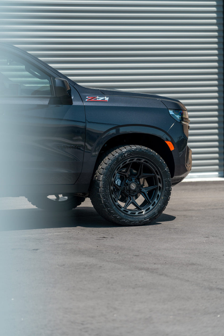 CHEVROLET TAHOE Z71 4PLAY WHEELS 4P55 22X10 33X12.5X22 TOYO TIRES