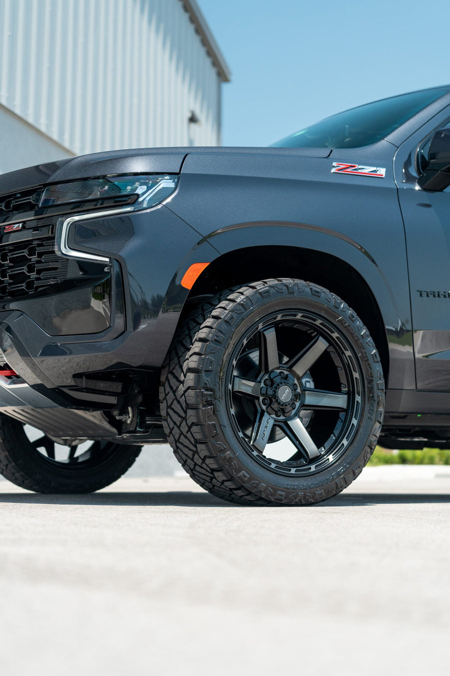 CHEVROLET TAHOE Z71 4PLAY WHEELS 4P63 22X10 285X50X22 NITTO TIRES