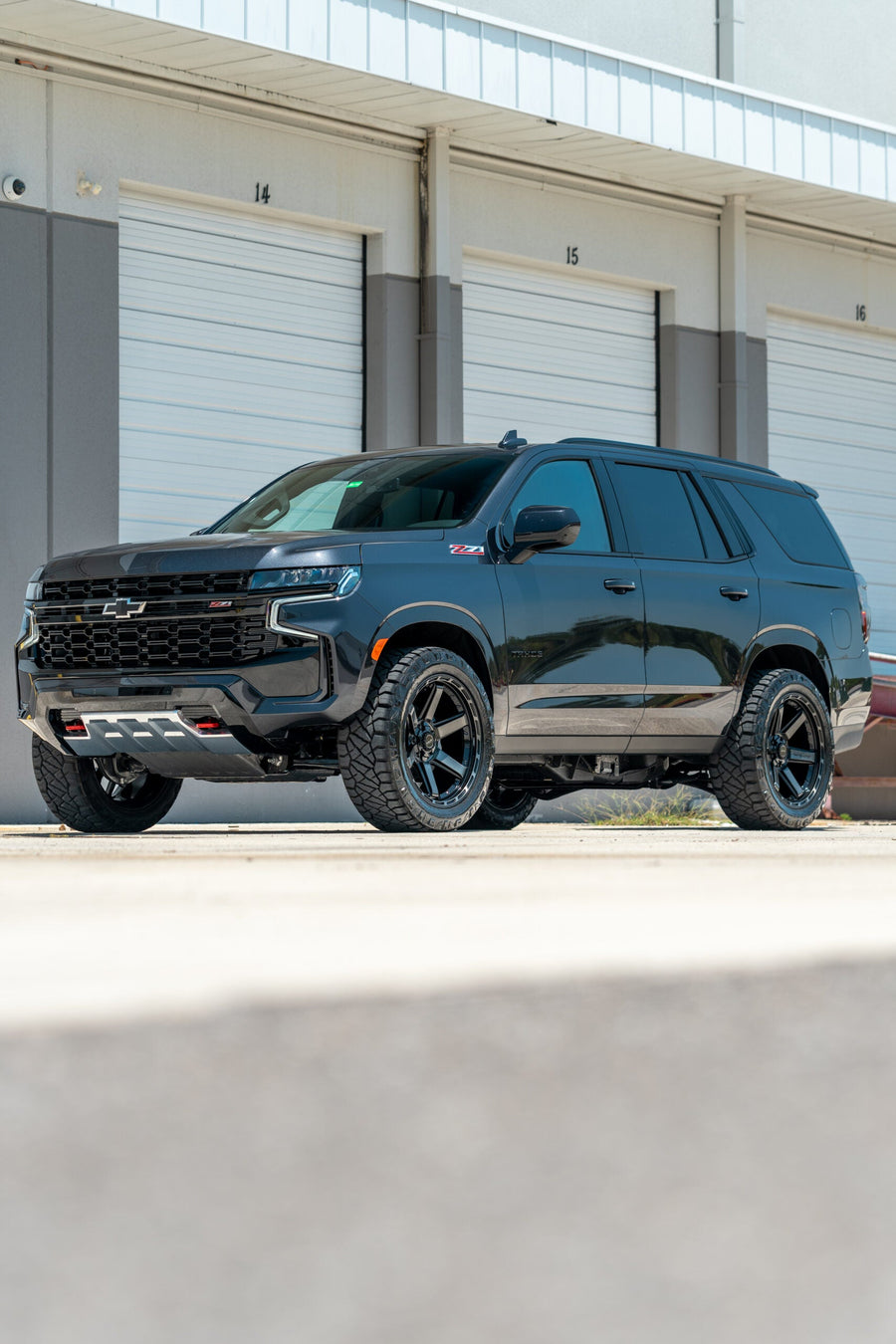 CHEVROLET TAHOE Z71 4PLAY WHEELS 4P63 22X10 285X50X22 NITTO TIRES