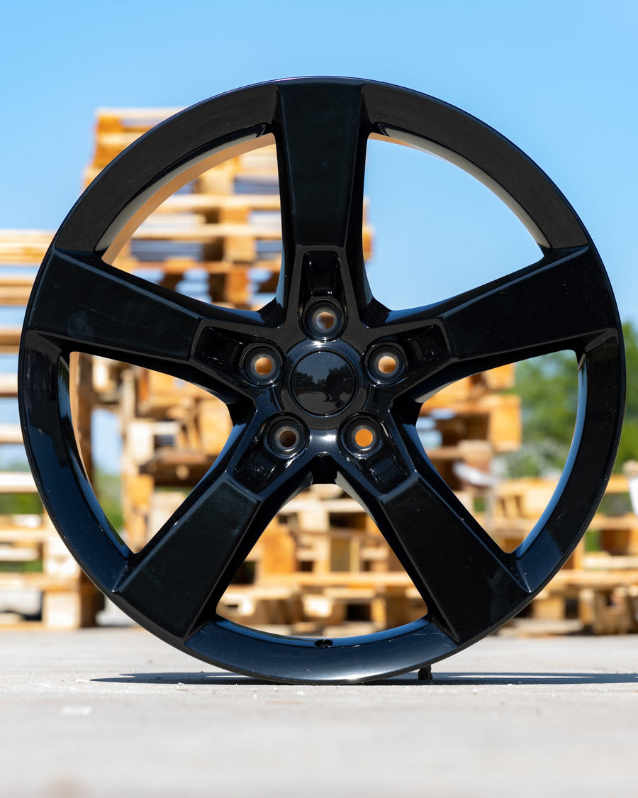 OE Wheels CV11 Lifestyle Photos
