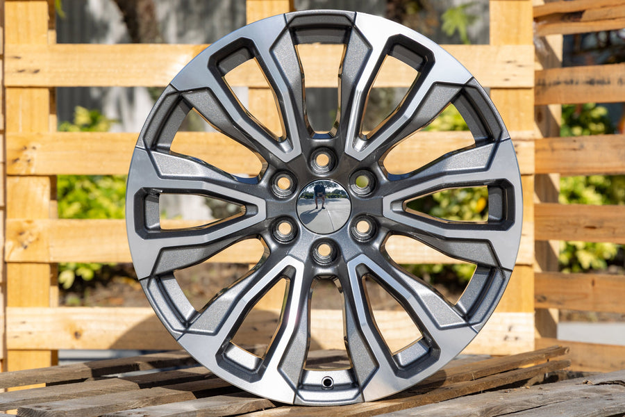 OE Wheels CV30 Lifestyle Photos