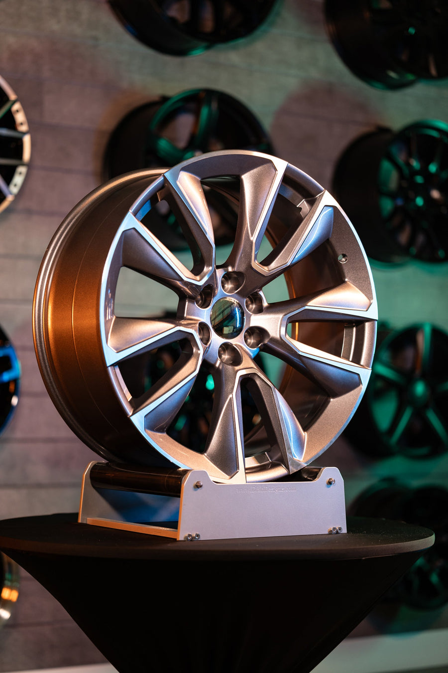OE Wheels CV32 Lifestyle Photos