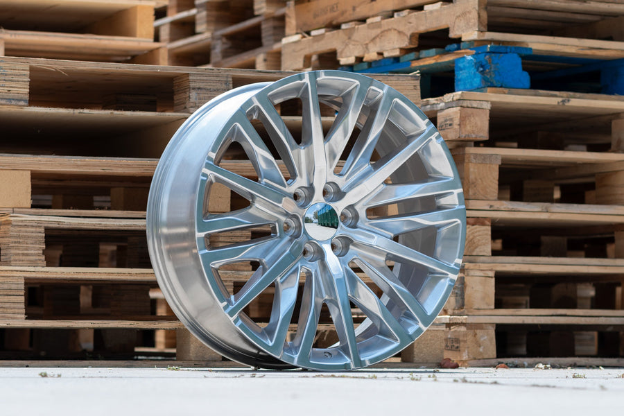 OE Wheels CV33 Lifestyle Photos