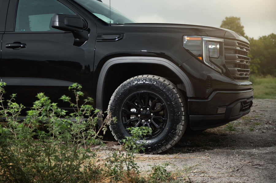 Fits GMC Sierra Rims OE Wheels Black CV35 18x8.5 275-70r-18 Nitto Ridge Grappler