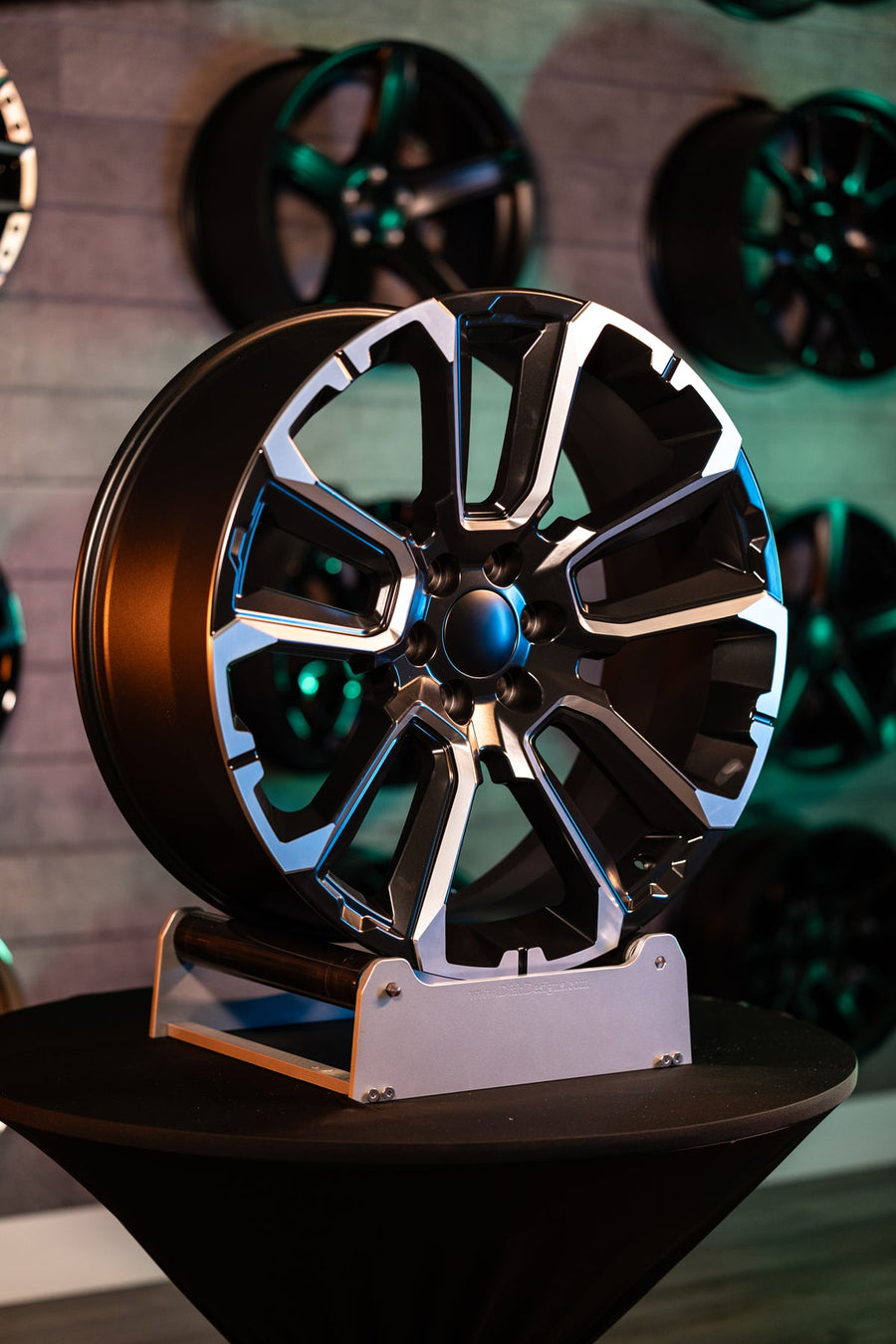 OE Wheels CV68 Lifestyle Photos