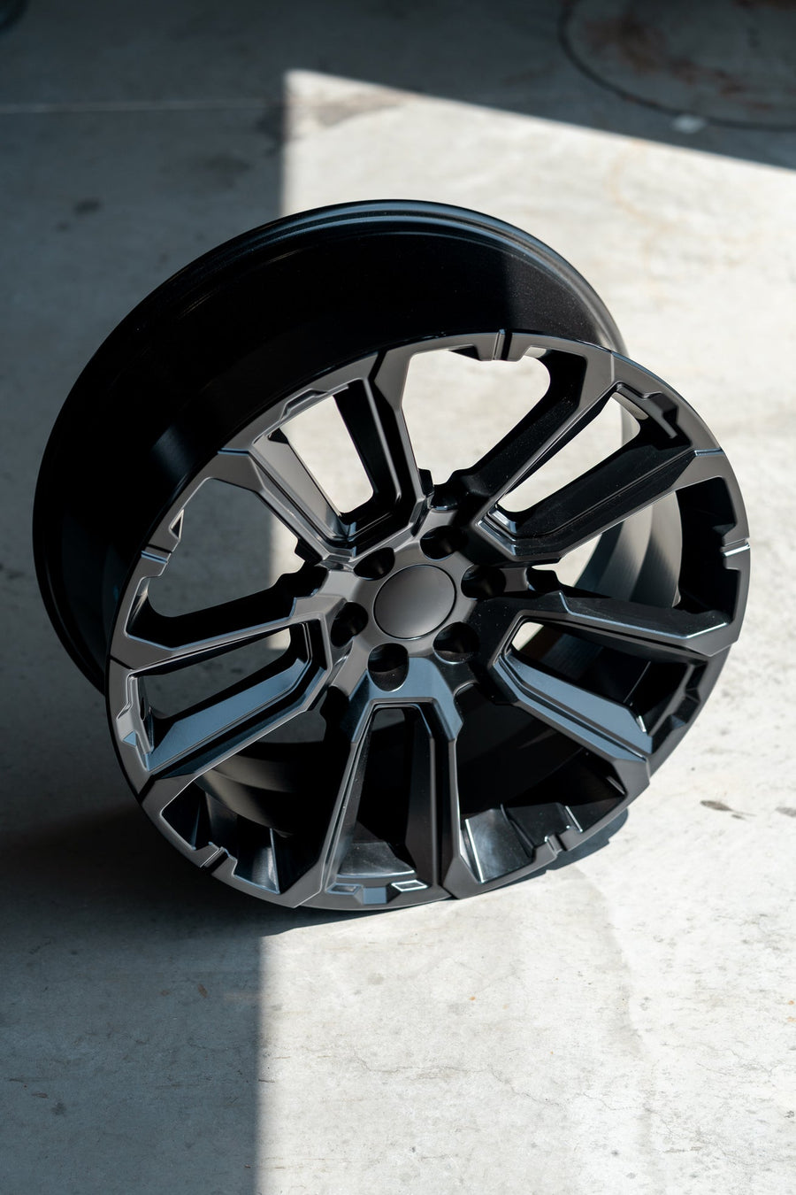 OE Wheels CV68 Lifestyle Photos
