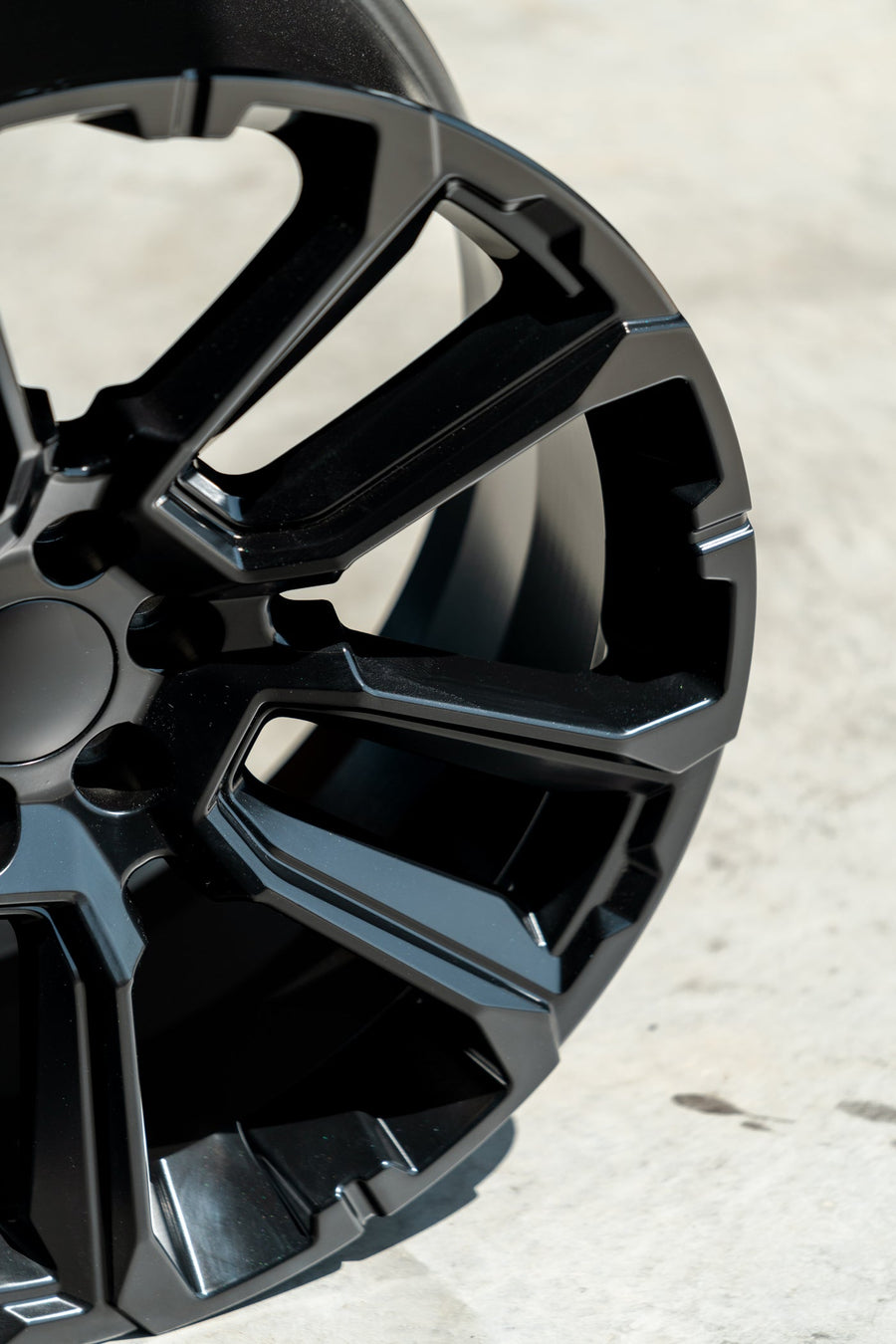 OE Wheels CV68 Lifestyle Photos