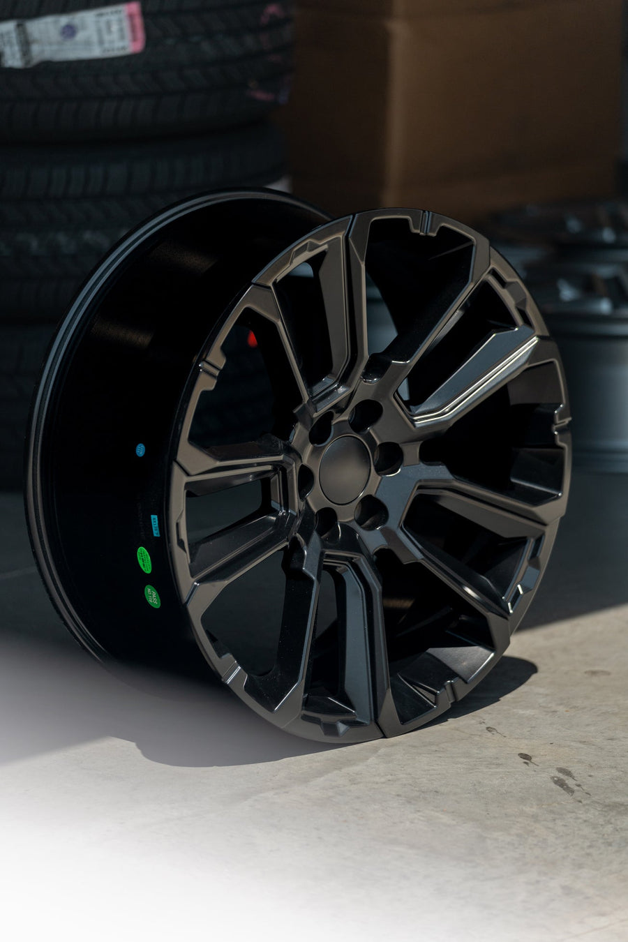 OE Wheels CV68 Lifestyle Photos