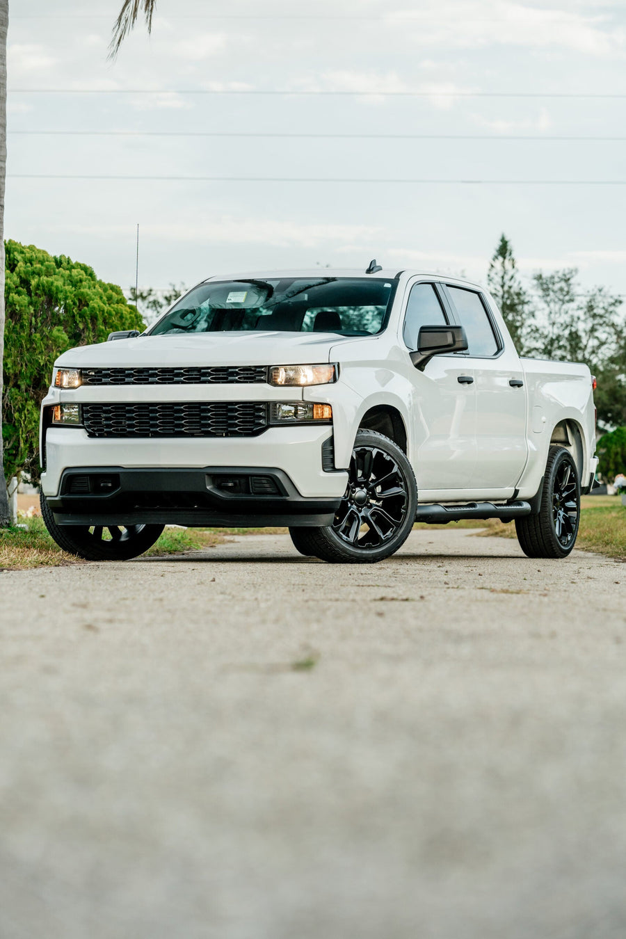22x9 CV68 Satin Black - 6x139.7 +28ET