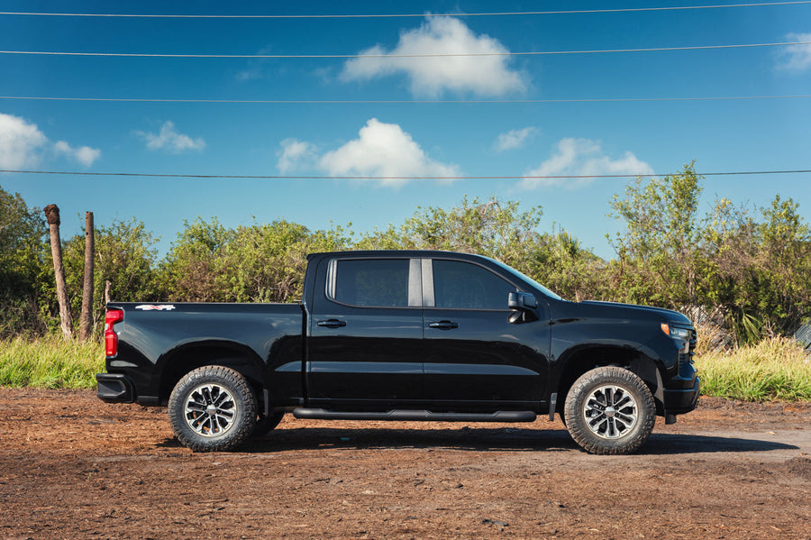 Fits Chevrolet Silverado Rims OE Wheels Machined Gunmetal 2 Toned CV69 18x8.5 275-70-18 Nitto Ridge Grappler